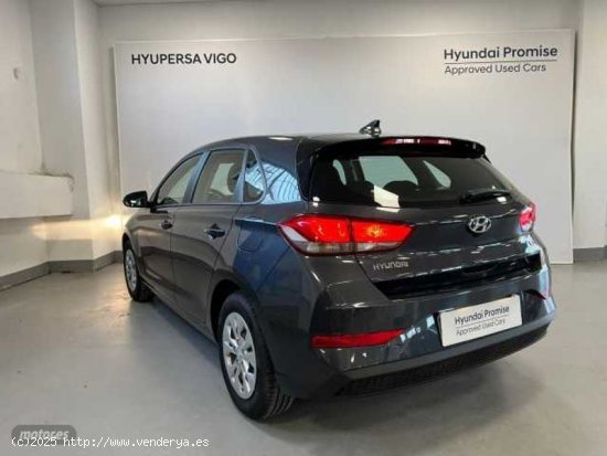 Hyundai i30 1.5 DPI Essence 110 de 2024 con 5.618 Km por 18.990 EUR. en Pontevedra