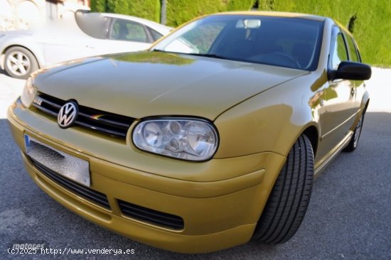 Volkswagen Golf GTI V5 KLIMATIZADOR-BBS de 2000 con 220.000 Km por 5.300 EUR. en Granada