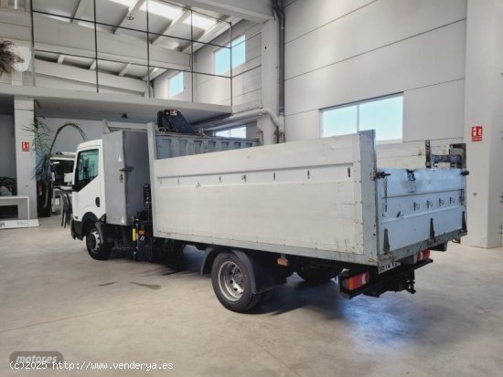 Nissan Cabstar con grua, pluma de 2017 con 304.052 Km por 25.990 EUR. en Valencia