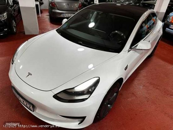 Tesla Model 3 3 Standard RWD Plus con 99.000 Km por 26.499 EUR. en Madrid