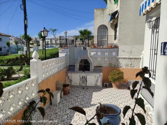  LAGO JARDIN BUNGALOW CON JARDIN 1 HABITACION,PISCINA REBAJADO 69.900 EUROS. - ALICANTE 