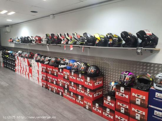  TIENDA DE MOTOS CON TALLER  EN TRASPASO EN BARCELONA - BARCELONA 