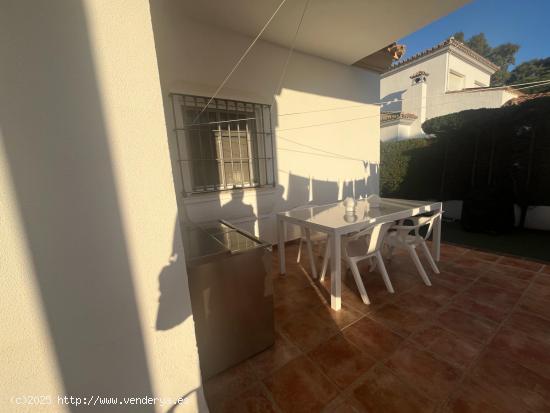 SE ALQUILA CHALET EN LOS PINARES DE LA PLAYA DE LA PUNTILLA - CADIZ