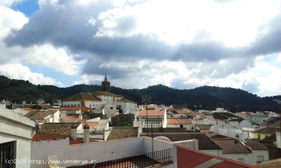 CASA EN VENTA EN EL PEDROSO - SEVILLA