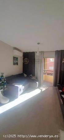 Elegante piso de 3 dormitorios completamente reformado en la Colonia Madrid de Benidorm. - ALICANTE