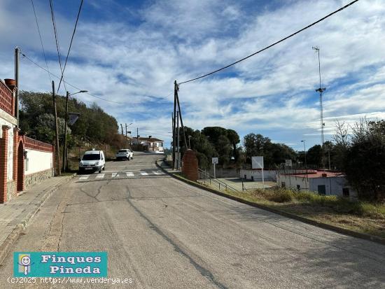 Terreno urbano de 715  en Palafolls - BARCELONA