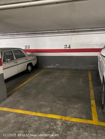  PARKING EN ZONA CAMPANAR - VALENCIA 