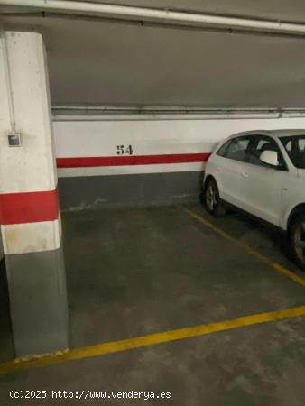 PARKING EN ZONA CAMPANAR - VALENCIA