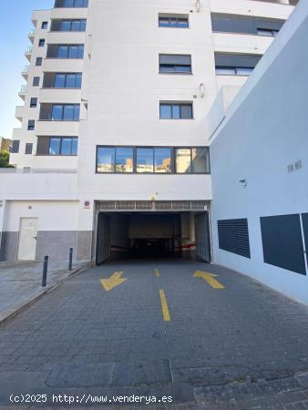 PARKING EN ZONA CAMPANAR - VALENCIA