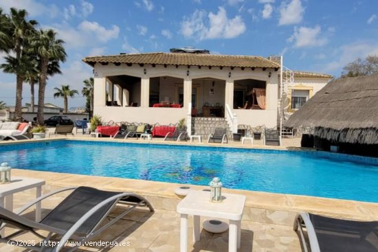  Villa en venta en Catral (Alicante) 