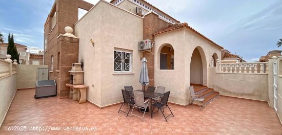  Chalet en venta en Torrevieja (Alicante) 