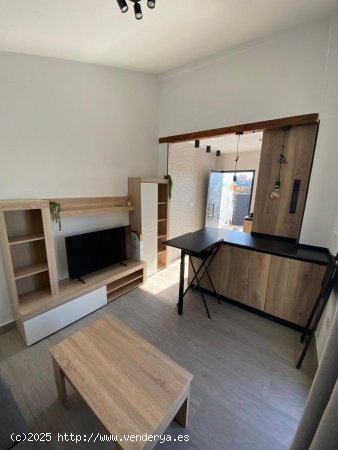 Apartamento en alquiler en Granada (Granada)