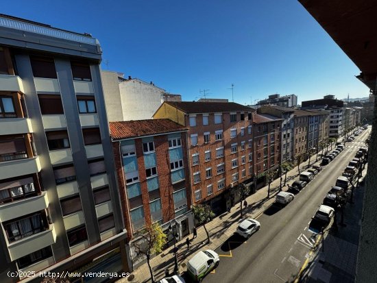 Apartamento en venta en Oviedo (Asturias)