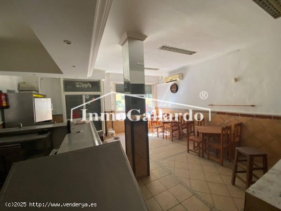 Local en venta en Rincón de la Victoria (Málaga)