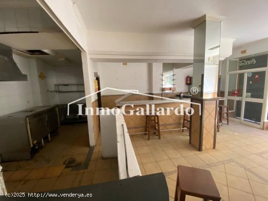 Local en venta en Rincón de la Victoria (Málaga)