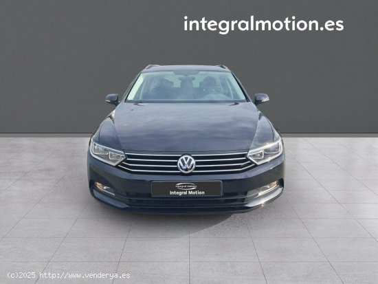 Volkswagen Passat Variant 1.6 TDI Trendline DSG-7 - Burela