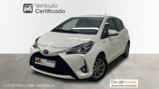  Toyota Yaris Hybrid Active 100 c.v / AUTOMATICO - Córdoba 