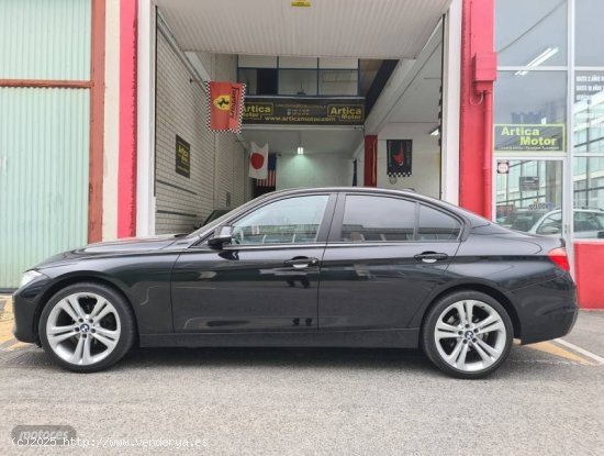 BMW Serie 3 318D F30 EFFICIENT DYNAMICS de 2014 con 145.000 Km por 14.950 EUR. en Navarra