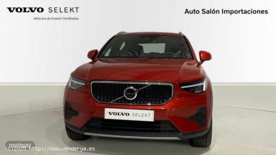 Volvo XC40 XC40 Core, B3 Semihibrido, Gasolina de 2024 con 17.034 Km por 33.900 EUR. en Asturias