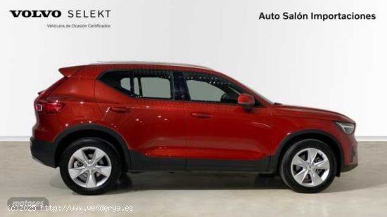 Volvo XC40 XC40 Core, B3 Semihibrido, Gasolina de 2024 con 17.034 Km por 33.900 EUR. en Asturias