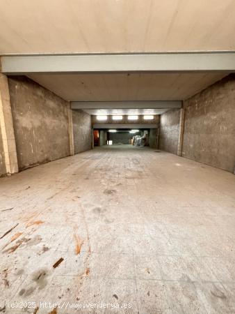 GARATGE DE 822m2 EN VENDA AL CENTRE D'IGUALADA - BARCELONA