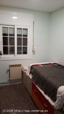  Habitación en piso compartido en barcelona. - BARCELONA 