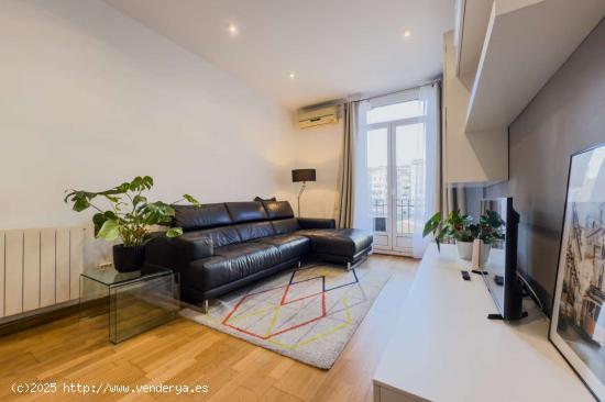  Apartamento entero de 3 habitaciones en Barcelona. - BARCELONA 