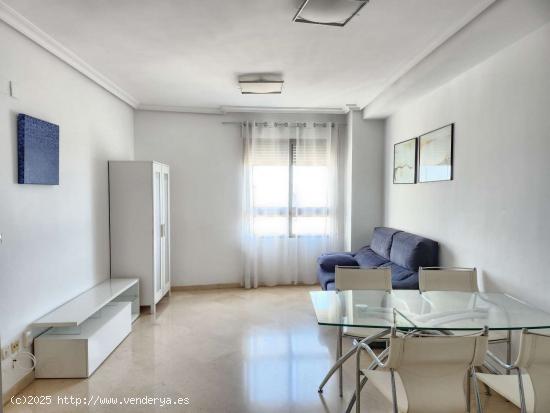  Apartamento entero de 1 dormitorio en València - VALENCIA 