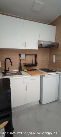  Apartamento entero de 1 dormitorio en València - VALENCIA 