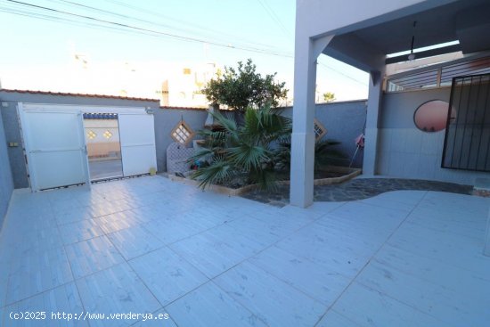 Casa en venta en Torrevieja (Alicante)