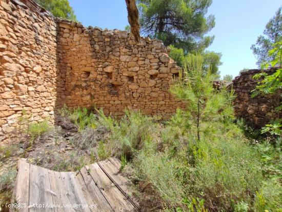 Se Vende en La Portellada - TERUEL