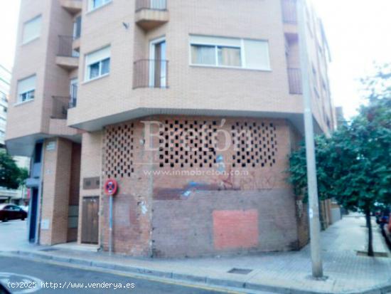  Interesante local junto a Parque Roma - ZARAGOZA 