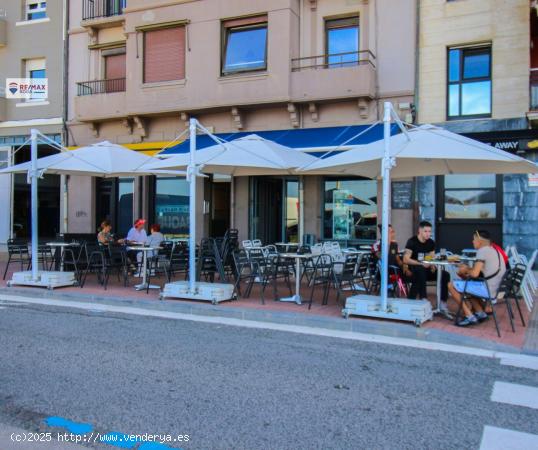 Bar en Gros con Terraza y Posibilidad de Cocina, Frente al Mar - GUIPUZCOA