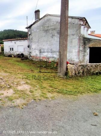 SE VENDE CASA CON FINCA URBANIZABLE EN ESMELLE, FERROL - A CORUÑA