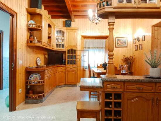 CASA EN EL CENTRO DE FENE CON TERRAZA EN FENE, FENE - A CORUÑA