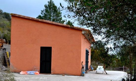 Finca rústica de 68.500 m2 con vivienda en Sa Vall, Manacor - BALEARES