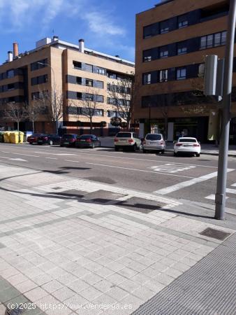 ALQUILER LOCAL EN ZONA SAN ANTONIO - PALENCIA