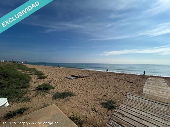 EXCLUSIVIDAD casa adosada a 100 metros de la playa de papa luna