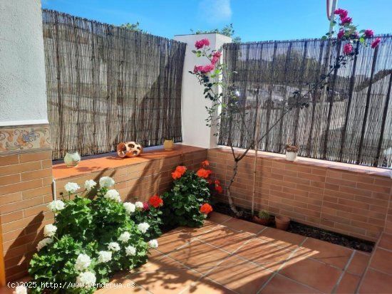 Preciosa vivienda adosada en planta baja en El Pedroso, junto Clob Social!!!