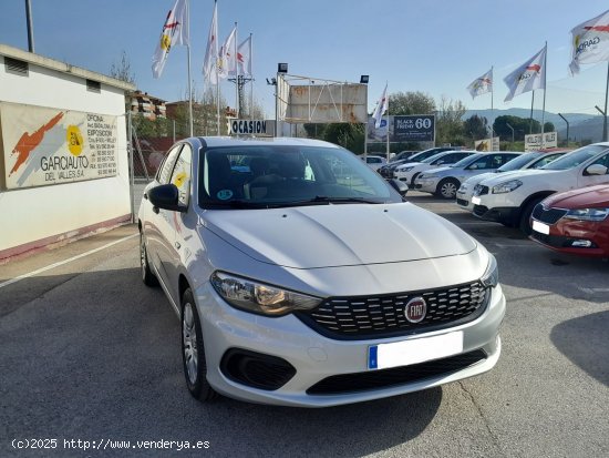  Fiat Tipo POP BUSINESS 1.3 MULTIJET 95 CV 5P - Mollet del Vallès 