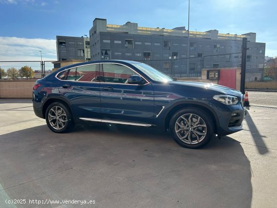 BMW X4 xDrive30d - Parla