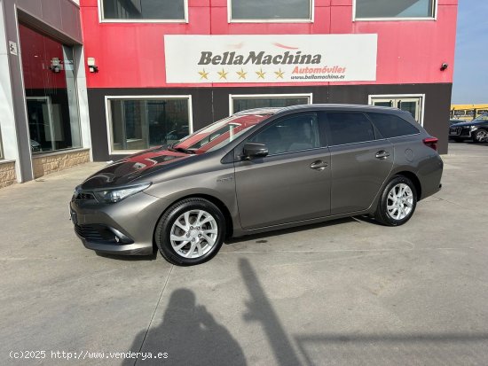 Toyota Auris 1.8 140H Active (Bus. P.) Touring Sports - Parla