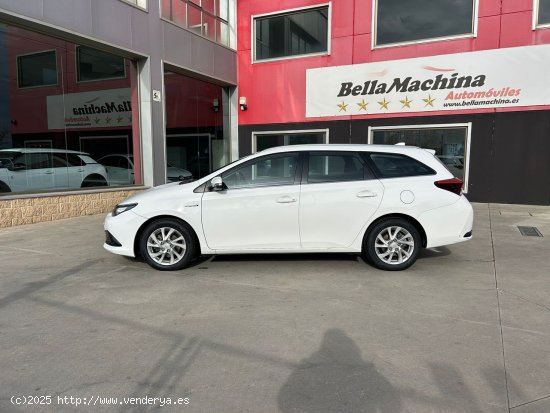 Toyota Auris 1.8 140H Active (Bus. P.) Touring Sports - Parla