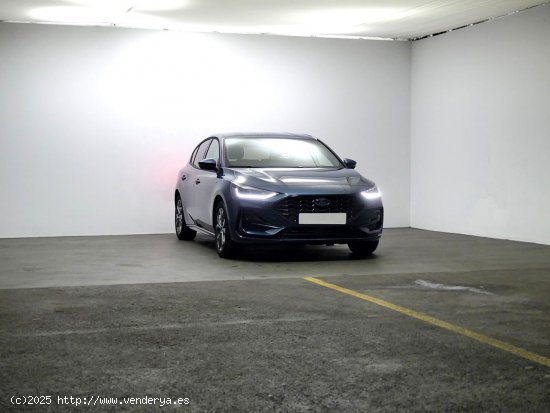 Ford Focus 1.0 Ecoboost MHEV 92kW ST-Line X - Ávila