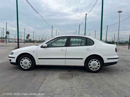 Seat Toledo 1.6 STELA CERTIFICADO DE KILOMETROS Y CARROCERIA - Malaga