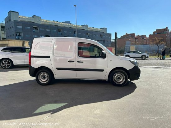 Mercedes Citan 109 CDI FURGON LARGO - Parla