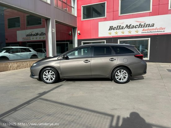 Toyota Auris 1.8 140H Active (Bus. P.) Touring Sports - Parla