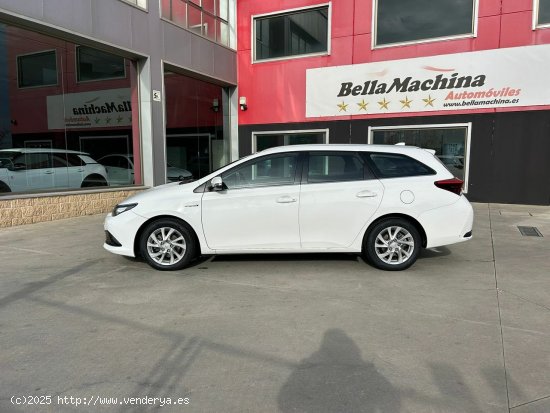 Toyota Auris 1.8 140H Active (Bus. P.) Touring Sports - Parla