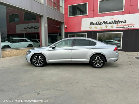 Volkswagen Passat Executive 2.0 TDI 110kW (150CV) - Parla