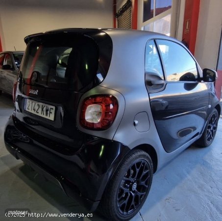 Smart Fortwo SMART FORTWO COUPE 0.9 90 CV de 2019 con 92.000 Km por 13.800 EUR. en Tenerife